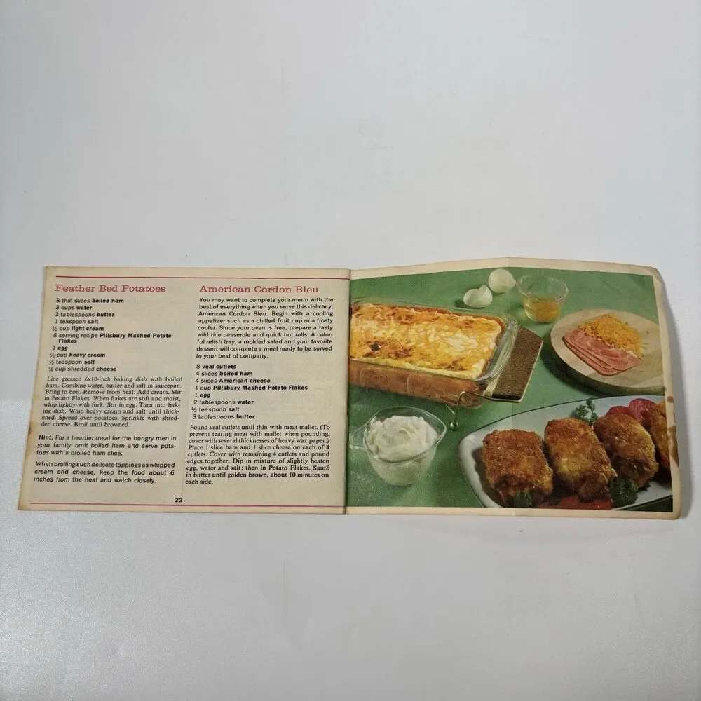 Pillsbury's 24 MEAT 'n POTATO IDEAS Adapted by Ann Pillsbury Recipes Booklet